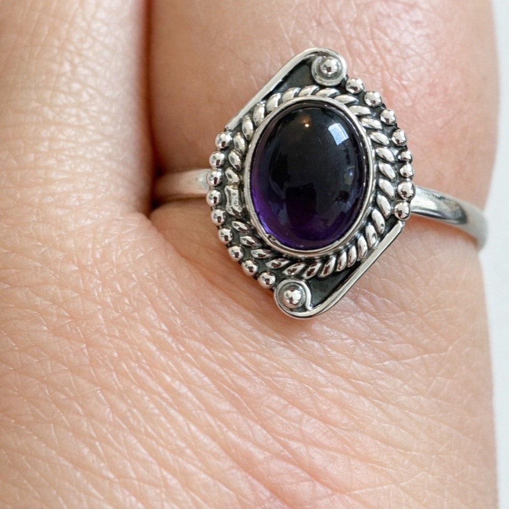 925 Sterling Silver Amethyst Ring • Size 9 • - Picture 6 of 6